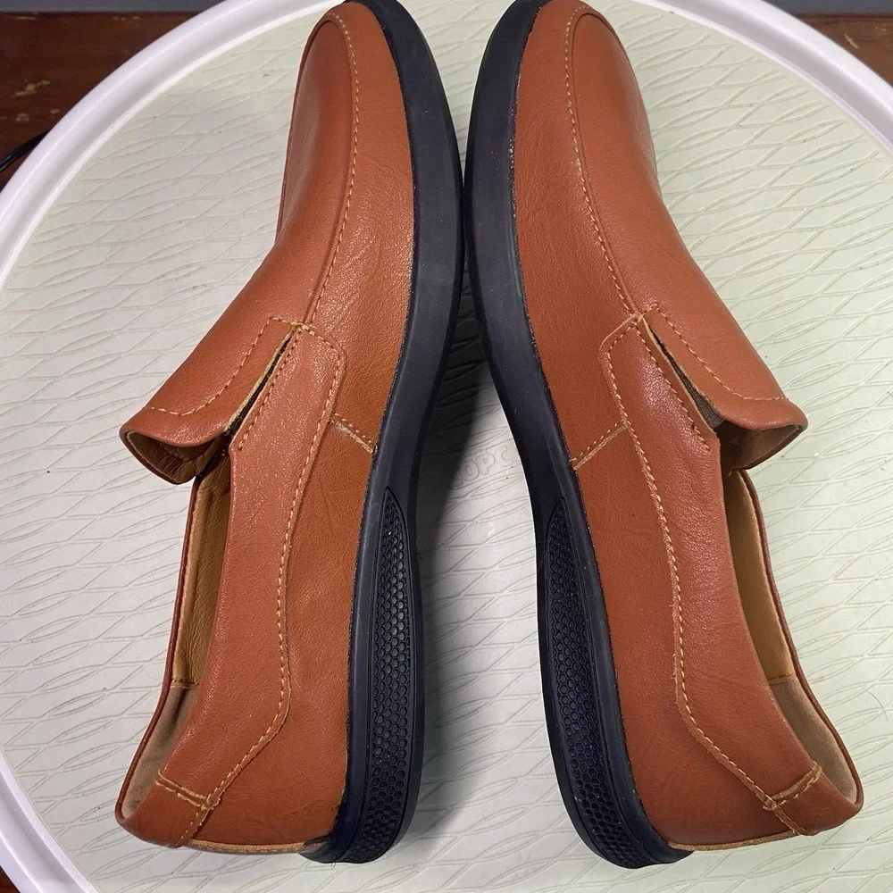CLOHOO Men's Top Leather‎ Red/Brown Shoes Sz.US 8.5. 260. NWOB